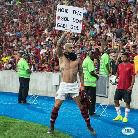 Hoje tem gol do gabigol? Hoje tem gol do Gabigol | Festa na favela, Flamengo ...
