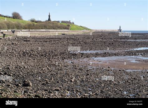 Black Middens Rocks Hi Res Stock Photography And Images Alamy
