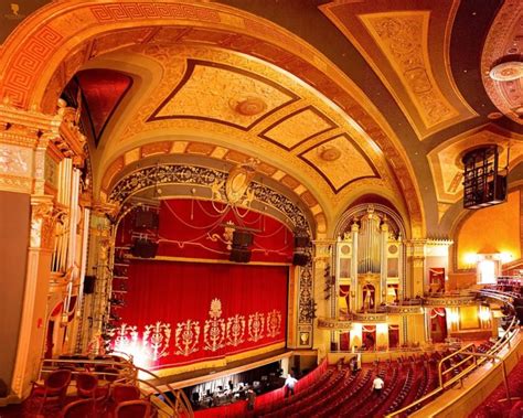 The Palace Theater In Connecticut Is Absolutely Incredible