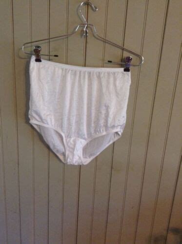 Vintage Vanity Fair White Nylon Panties Sheer Size 7 Gem