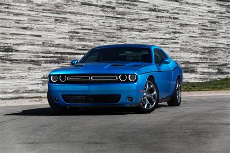 One drive assures everyone that its. 2015 Dodge Challenger Reviews and Rating | Motor Trend