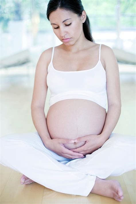 Pregnant Woman Photograph By Ian Hootonscience Photo Library Fine