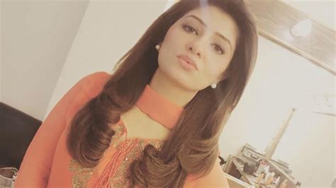 Pmimrankhan #pmimrankhanspeech #kashmirday official facebook: Beautiful Pakistani | News Anchor | Sumaiya Rizwan | ARY ...