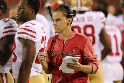 San Francisco 49ers Assistant Katie Sowers Is First Out Lgbt Coach In