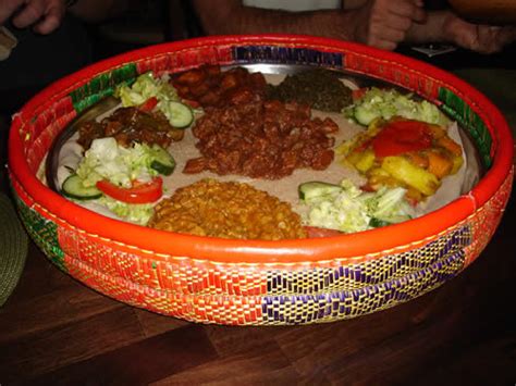 September haben wir den schalter umgelegt, und den essenzenladen auf neue technische füße gestellt. Afrikanisch essen in Frankfurt - Savanna