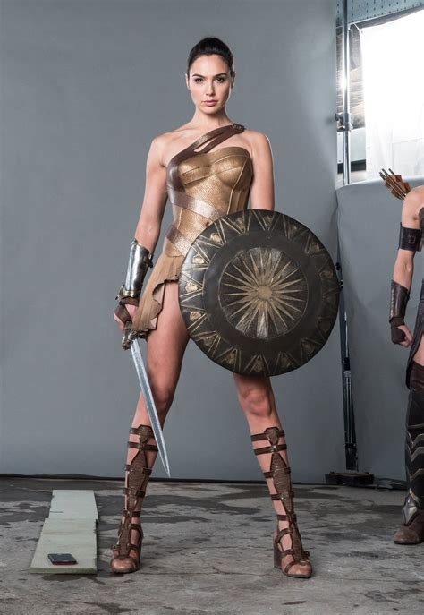 Photo Gal Gadot In The First Promotional Still For Wonder Woman