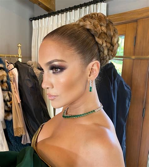 12 Of Jennifer Lopezs Best Hairstyles To Date Jennifer Lopez Hair