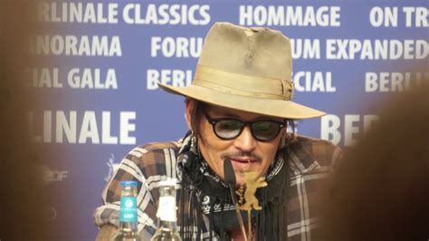 Johnny depp is a wife beater. Berlinale 2020 - Johnny Depp on Minamata - YouTube