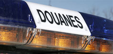 Devenir Contrôleur Des Douanes Salaire Formation Débouchés