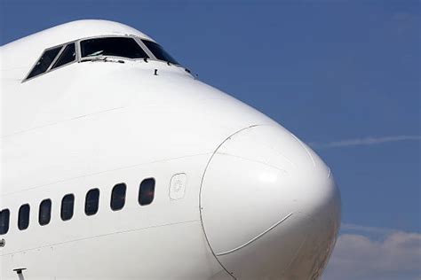 210 Airplane Commercial Airplane Side View Boeing 747 Stock Photos