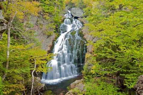 10 Breathtaking Waterfalls In New Hampshire