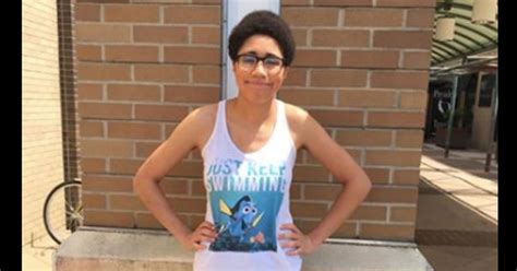 This Woman Was Kicked Out Of A Mall For Wearing Shorts And A Tank Top Huffpost