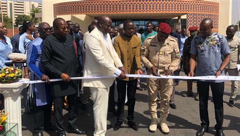 Burkina Faso Liz Aviation Lance Ses Activités Avec Un Vol Inaugural à