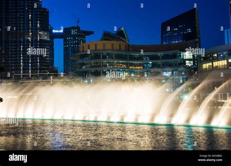 Dubai United Arab Emirates February 5 2018 Dubai Fountain Show At