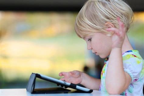 ¿deberían Usar Tablets O Smartphones Los Niños Menores De Ocho Años