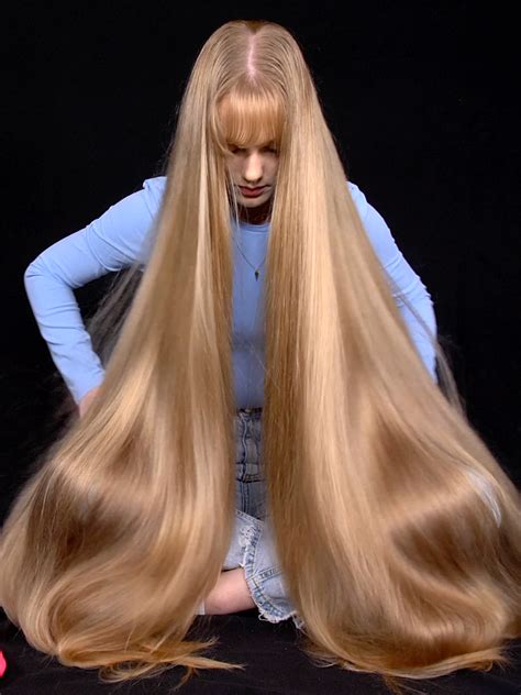 Video Blonde Rapunzels Floor Show Hair Brushing And Realrapunzels