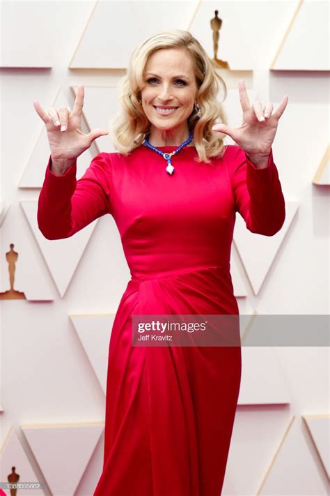 Oscars 2022 Red Carpet Marlee Matlin Dreamy Dress Red Dress Dresses