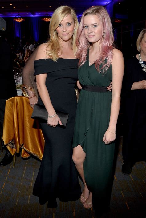 Ava Phillippe Looks Like Her Mom Reese Witherspoon In This New