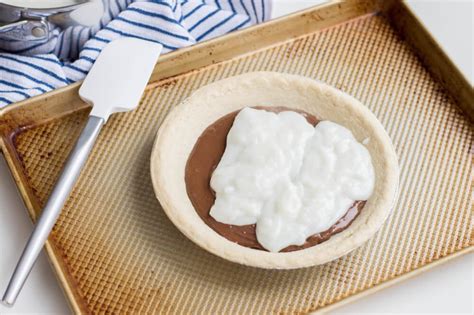 A truly delicious coconut treat… inspired from a trip to hawaii, christmas once thickened, divide saucepan mixture into 2 bowls. Hawaiian Chocolate Haupia Pie Recipe | Hawaii Travel with Kids