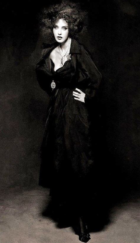 Elle n'a pas mâché ses mots. Isabelle Adjani | Isabelle adjani, Dark portrait, Fashion ...