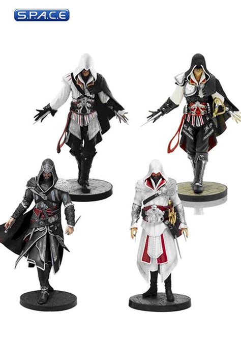 Ezio Auditore Complete Figurine Set 4 Pack Assassins Creed