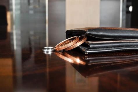 Broke, Unemployed & Need Money? Try These 10 Easy Ways to Earn Money