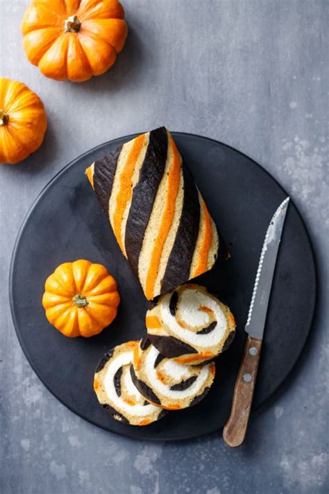 This pumpkin roll recipe is easier than you think, and will make you a. Pumpkin Cake Roll with Mascarpone Whipped Cream | Recipe ...