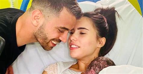 Uno dei giorni che tanto hai atteso e sognato, questa sera finalmente è arrivato. Fiocco rosa in casa Spinazzola: è nata Sofia. Mamma Miriam ...