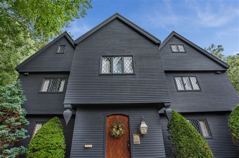 A Replica of the Real Salem Witch House Is for Sale in Massachusetts — Enter If You Dare ...