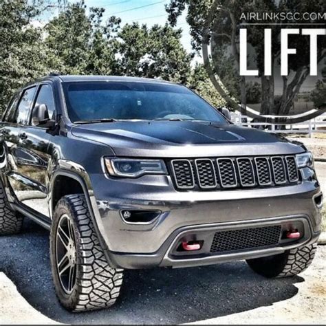Rough Country Lift Kit For 2011 2018 Jeep Grand Cherokee Wk2