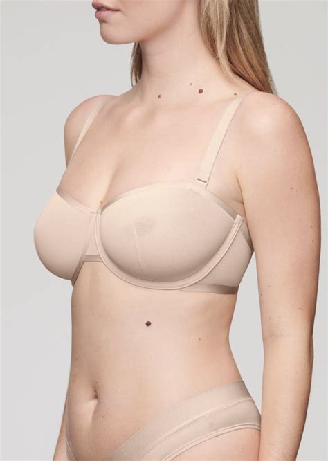 Best Bras For Small Bust A Cupped Bra Best Bras For Small Busts