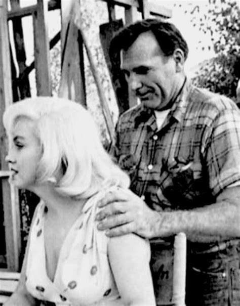 Marilyn With Her Masseur Ralph Roberts On The Set Of The Misfits 1960