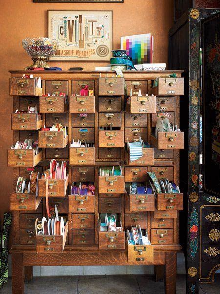 Our fingers are itching for a craft room makeover. Cool craft room ideas on a budget exclusive on smart home ...
