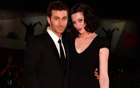 James Deen Stoya Breakup Update Porn Star Resigns From Apac Board After Sexual Assault