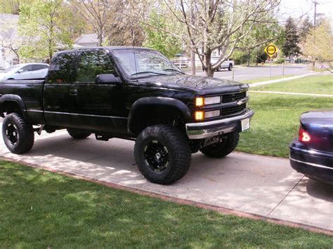 Photobucket | Lifted trucks, Chevy trucks, Classic pickup trucks