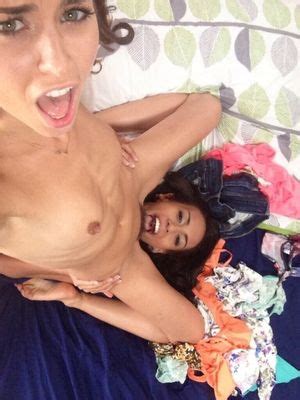 Nude Lesbian Selfie