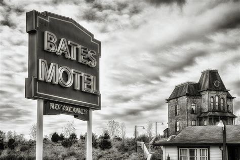 Psycho Bates Motel Alfred Hitchcock Photograph By Craig Roberts
