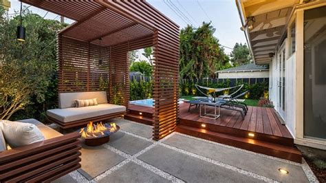Haz tu selección entre imágenes premium sobre baalbek lebanon de la más alta calidad. Fotos de terrazas decoradas