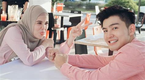 Free sweetnya gandingan emma maembong alvin chong awaksukasayatak mp3. 'I'm just one call away' - Bersemutnya Alvin Chong Dan ...