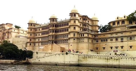 City Palace Udaipur Best Time To Visit Entry Fees And Activities