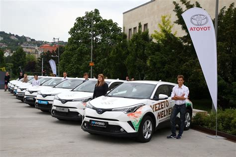 Helyen célba ért bicsák bence (1.47:20). Újabb Olimpikonokat segít a C-HR