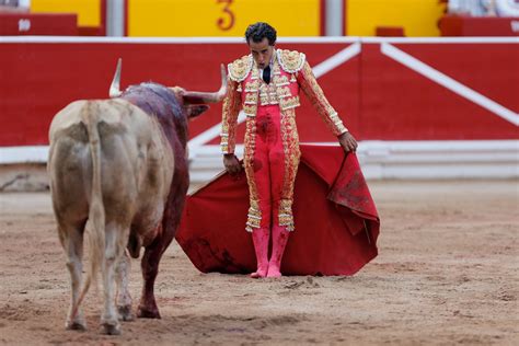 Bullfighting Legend Ivan Fandino Dies In The Ring Ibtimes India