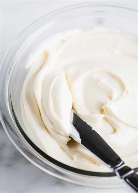 Cream Cheese Frosting Less Than 5 Ingredients To Make And Comes
