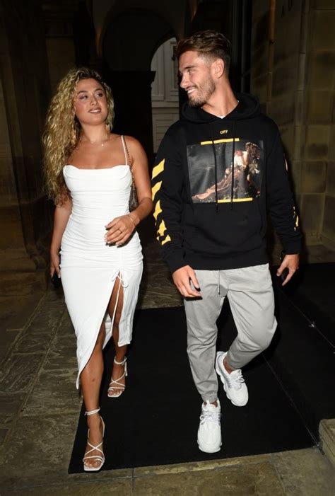 Love Island Jacques Oneill And Antigoni Buxton Enjoy Dinner Outing