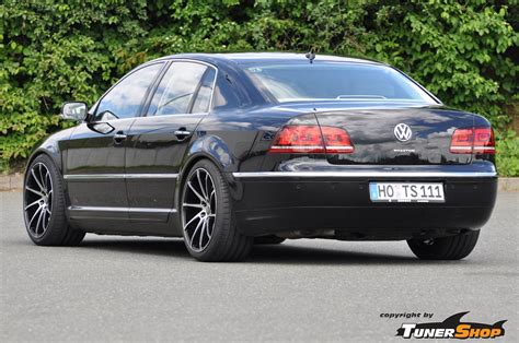Air suspension with selectable ride mode. Oxigin Attraction Felgen 10,5x20