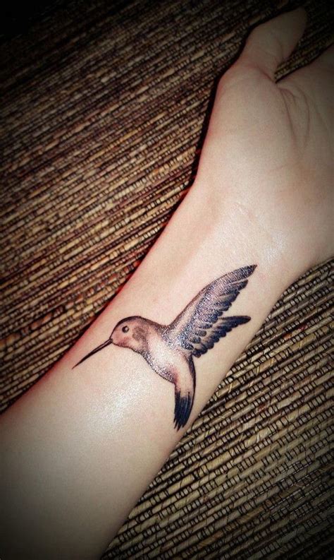 70 Amazing Hummingbird Tattoo Designs
