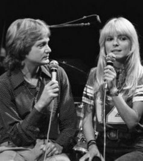 Il y interprète ses nouveaux succès dont « donna, donna » et « j'y pense et puis j'oublie », présents dans l'album claude françois à l'olympia. Claude François et France Gall, deux chanteurs ...