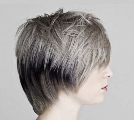 Long layers suit most hair textures, lifestyles and generations. Uniform layer haircut - Your Style