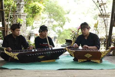 Music Of Indonesia 6 Beautiful Forms Of Traditional Indonesian Music