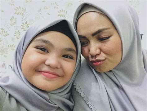 Peguam, siti kasim akhirnya tampil membalas kenyataan abdul rani kulup abdullah yang mahu mengahwininya dengan menganggap presiden mjmm itu hanya sekadar bergurau. 4 Tahun Dah Belajar Mandarin. Siti Sairah Bagi Tip Anak ...